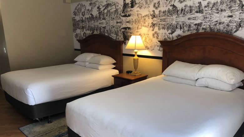 <b>Olympia Hotel at Capitol Lake Room</b>. Images powered by <a href="https://www.leonardoworldwide.com/" title="Leonardo Worldwide" target="_blank">Leonardo</a>.