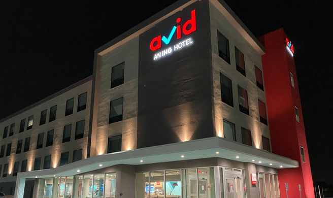 avid hotel Portland Exterior