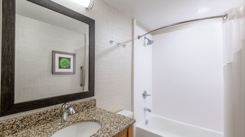 <b>Holiday Inn Express Room</b>. Images powered by <a href="https://www.leonardoworldwide.com/" title="Leonardo Worldwide" target="_blank">Leonardo</a>.
