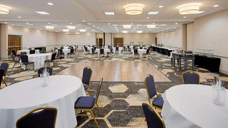 <b>Holiday Inn University Area Ballroom</b>. Images powered by <a href="https://www.leonardoworldwide.com/" title="Leonardo Worldwide" target="_blank">Leonardo</a>.