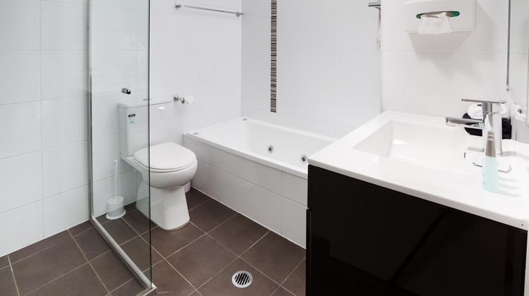 Charlestown Executive Apartments Room