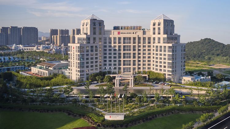HUALUXE Ningbo Harbor City Exterior