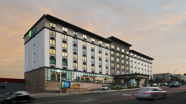 Holiday Inn Express Fort Worth Downtown Exterior
