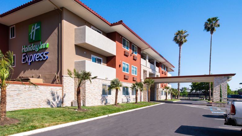 <b>Holiday Inn Express Santa Rosa North Exterior</b>. Images powered by <a href="https://www.leonardoworldwide.com/" title="Leonardo Worldwide" target="_blank">Leonardo</a>.