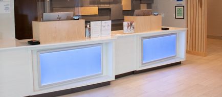 Holiday Inn Express & Suites Tuscaloosa Lobby