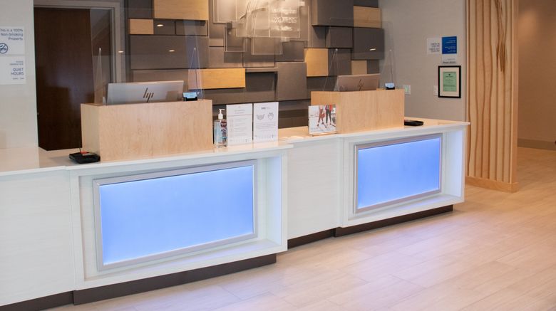 <b>Holiday Inn Express & Suites Tuscaloosa Lobby</b>. Images powered by <a href="https://www.leonardoworldwide.com/" title="Leonardo Worldwide" target="_blank">Leonardo</a>.