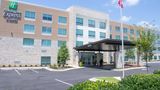 Holiday Inn Express & Suites Tuscaloosa Exterior