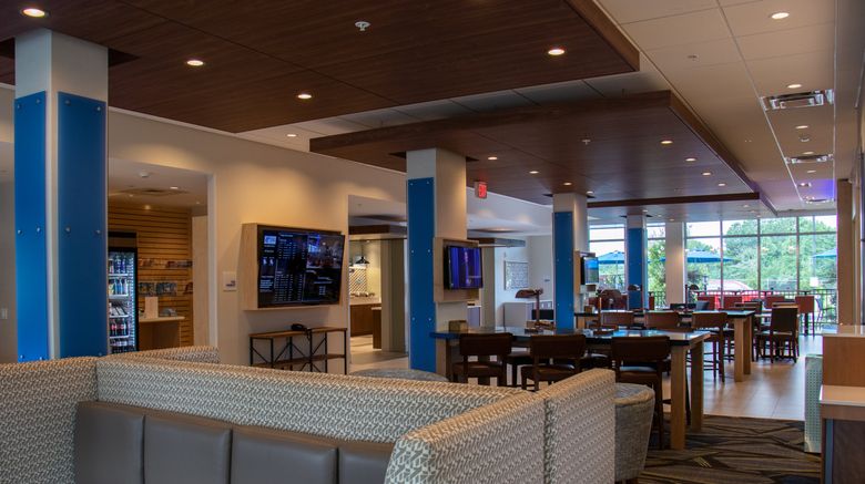 <b>Holiday Inn Express & Suites Tuscaloosa Lobby</b>. Images powered by <a href="https://www.leonardoworldwide.com/" title="Leonardo Worldwide" target="_blank">Leonardo</a>.