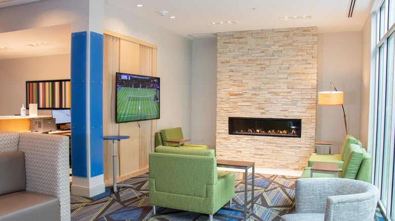 <b>Holiday Inn Express & Suites Tuscaloosa Lobby</b>. Images powered by <a href="https://www.leonardoworldwide.com/" title="Leonardo Worldwide" target="_blank">Leonardo</a>.