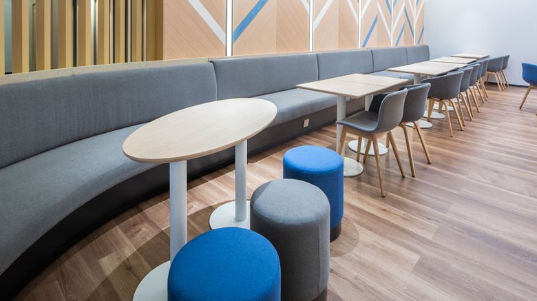 <b>Holiday Inn Express Dongyang Hengdian Restaurant</b>. Images powered by <a href="https://www.leonardoworldwide.com/" title="Leonardo Worldwide" target="_blank">Leonardo</a>.