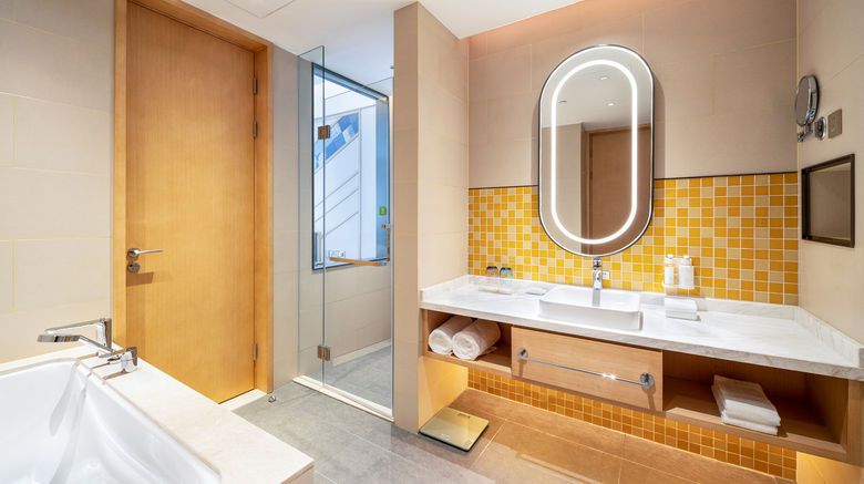 <b>Holiday Inn Tongren Wanshan Suite</b>. Images powered by <a href="https://www.leonardoworldwide.com/" title="Leonardo Worldwide" target="_blank">Leonardo</a>.