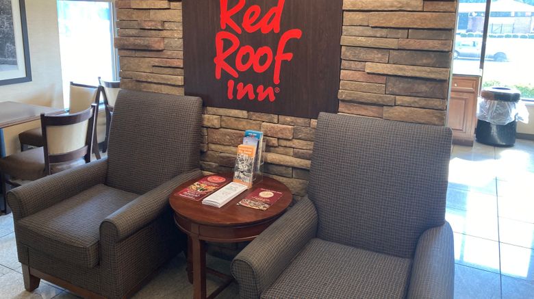 <b>Red Roof Inn Newport News - Yorktown Lobby</b>. Images powered by <a href="https://www.leonardoworldwide.com/" title="Leonardo Worldwide" target="_blank">Leonardo</a>.
