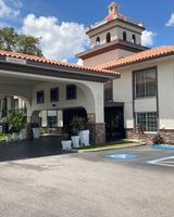 Red Roof PLUS+ Tampa - Busch Gardens