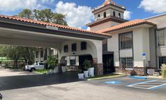 Red Roof PLUS+ Tampa - Busch Gardens