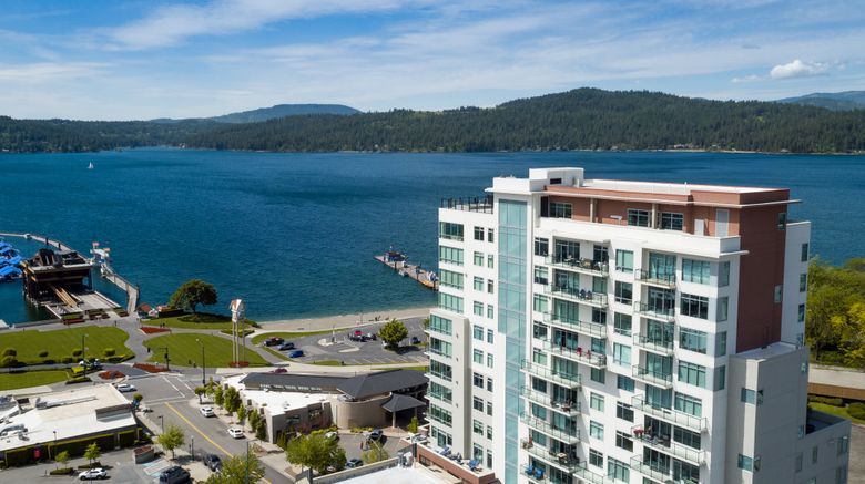 <b>One Lakeside Exterior</b>. Images powered by <a href="https://www.leonardoworldwide.com/" title="Leonardo Worldwide" target="_blank">Leonardo</a>.