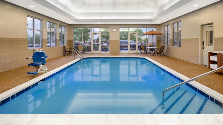 Holiday Inn Express Airport Pool