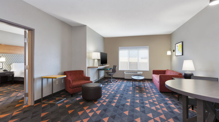 Holiday Inn Grand Rapids – South Suite