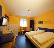 Bed n'Budget Room