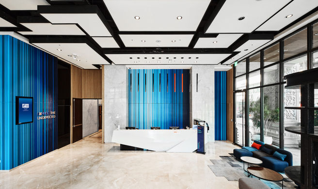 Holiday Inn Express Kaohsiung Love River Exterior
