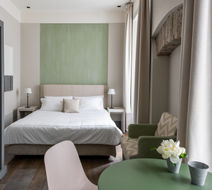 Gombithotel Room