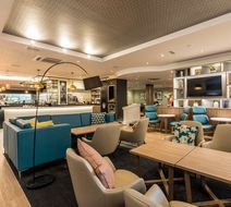 Holiday Inn Filton Bristol Lobby