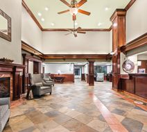 Holiday Inn Express Portland SE Lobby