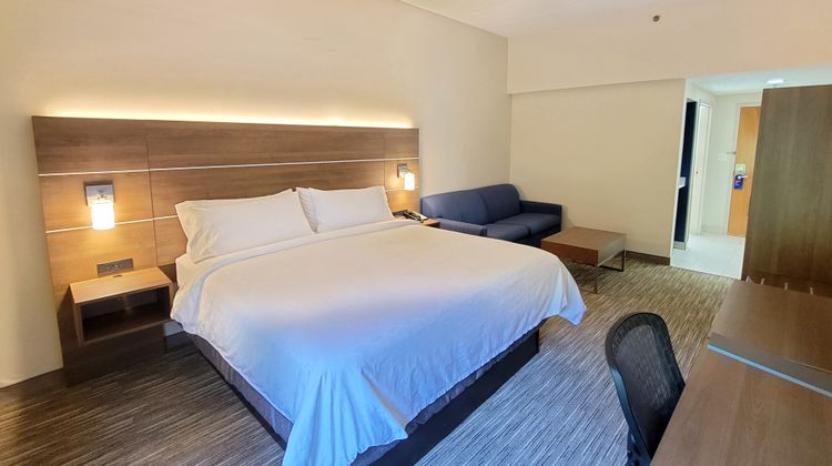 Holiday Inn Express Edgewood-Aberdeen-Be Suite
