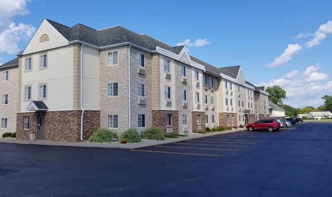 Holiday Inn Express Exterior