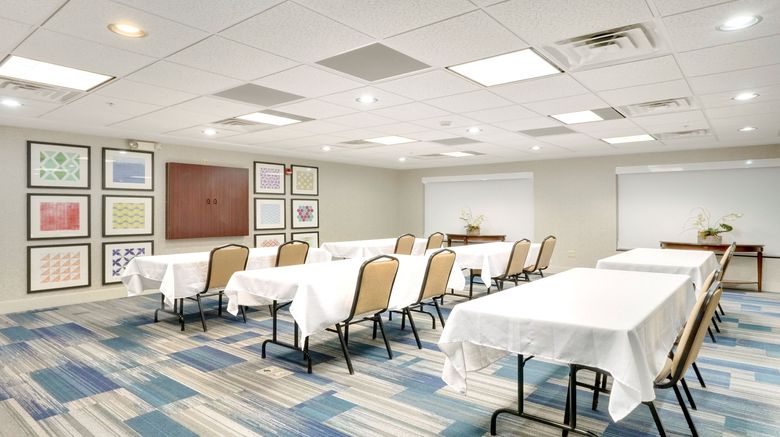<b>Holiday Inn Express Hotel & Suites Meeting</b>. Images powered by <a href="https://www.leonardoworldwide.com/" title="Leonardo Worldwide" target="_blank">Leonardo</a>.