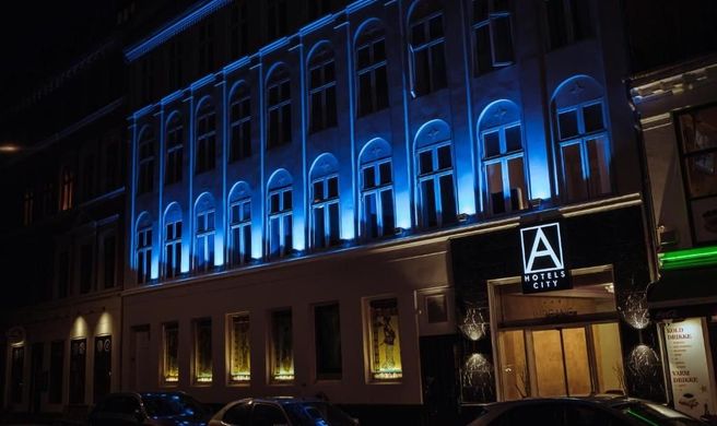 A Hotels City Exterior