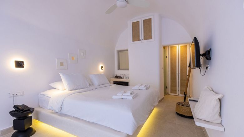 <b>Rocabella Santorini Hotel & Spa Room</b>. Images powered by <a href="https://www.leonardoworldwide.com/" title="Leonardo Worldwide" target="_blank">Leonardo</a>.