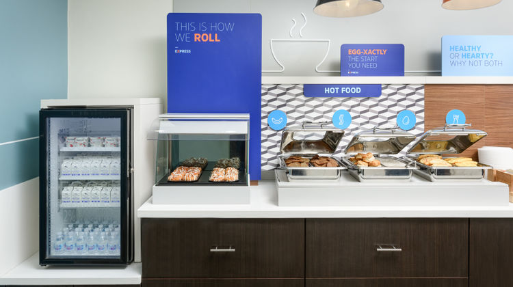 Holiday Inn Express Hotel & Suites Restaurant