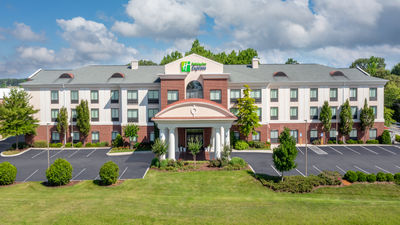 Holiday Inn Express Hotel & Suites