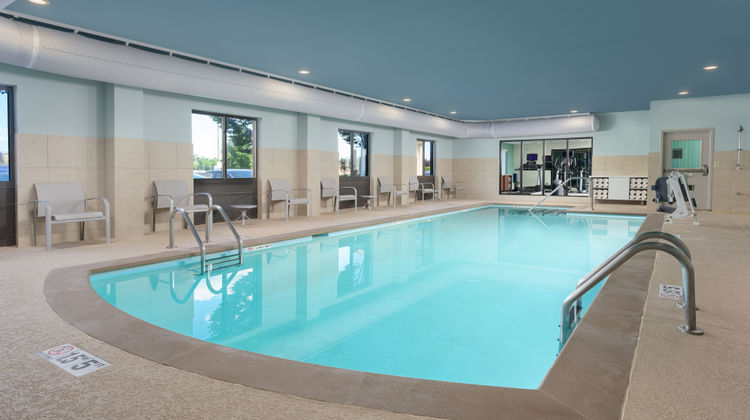 Holiday Inn Express Hotel & Suites Pool