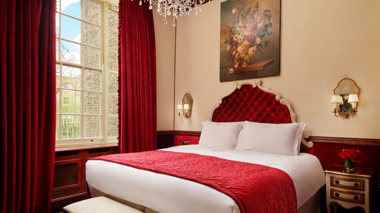 <b>The Montague on the Gardens Hotel Suite</b>. Images powered by <a href="https://www.leonardoworldwide.com/" title="Leonardo Worldwide" target="_blank">Leonardo</a>.