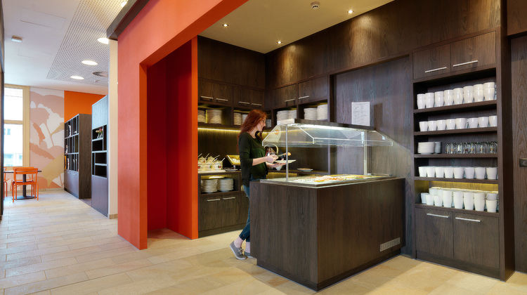 Hwest Hotel Lobby