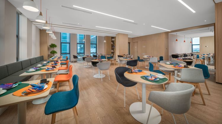 Holiday Inn Express Rongcheng S&T Park Restaurant