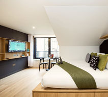 Wilde Aparthotels St Peter's Square Room