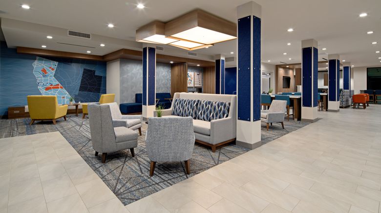 <b>Holiday Inn Express & Suites Valencia Lobby</b>. Images powered by <a href="https://www.leonardoworldwide.com/" title="Leonardo Worldwide" target="_blank">Leonardo</a>.