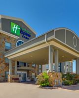 Holiday Inn Express Hotel & Suites