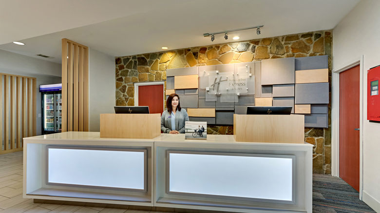 <b>Holiday Inn Express Hotel & Suites Exterior</b>. Images powered by <a href="https://www.leonardoworldwide.com/" title="Leonardo Worldwide" target="_blank">Leonardo</a>.