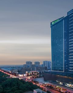 Holiday Inn Qinhuangdao Haigang