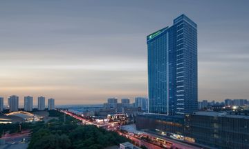 Holiday Inn Qinhuangdao Haigang