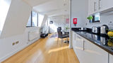 Red Lion Court by City2Stay Room