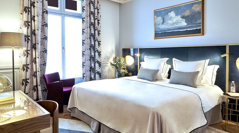 <b>Grand Powers Paris Room</b>. Images powered by <a href=https://www.travelagewest.com/Hotels/Paris/