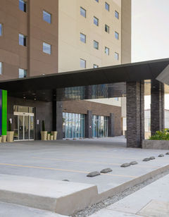 Holiday Inn Express & Suites Otay