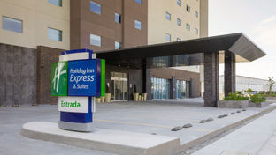 Holiday Inn Express & Suites Otay