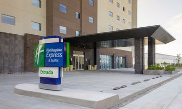 Holiday Inn Express & Suites Otay