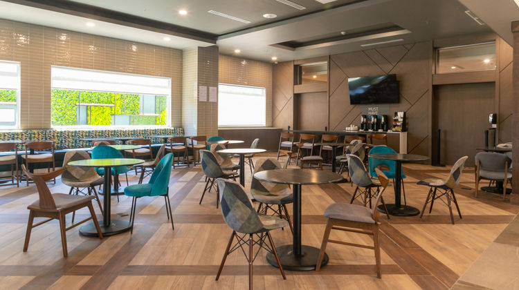 Holiday Inn Express & Suites Otay Restaurant