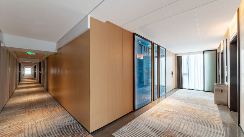 <b>Holiday Inn Express Shenzhen Longhua Lobby</b>. Images powered by <a href="https://www.leonardoworldwide.com/" title="Leonardo Worldwide" target="_blank">Leonardo</a>.